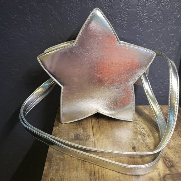 NWT Hot Topic Figural Silver Star Crossbody Bag - Picture 5 of 7